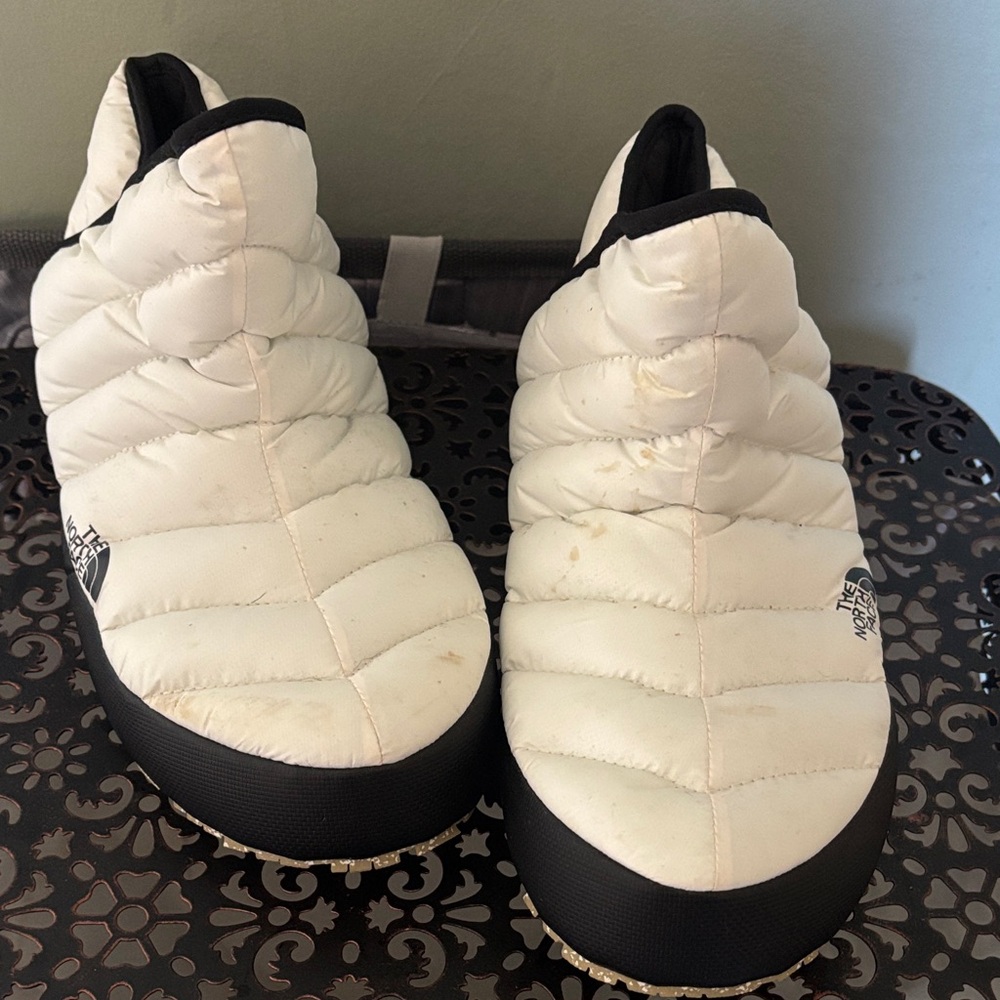 The North Face Women’s THERMOBALL™ Traction Booties
